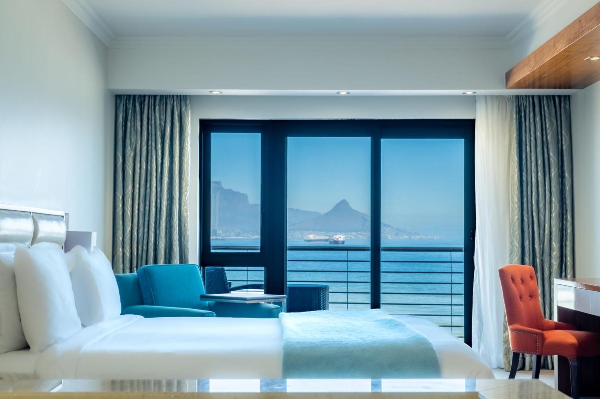 Blaauwberg Beach Hotel Блуберґстранд Екстер'єр фото