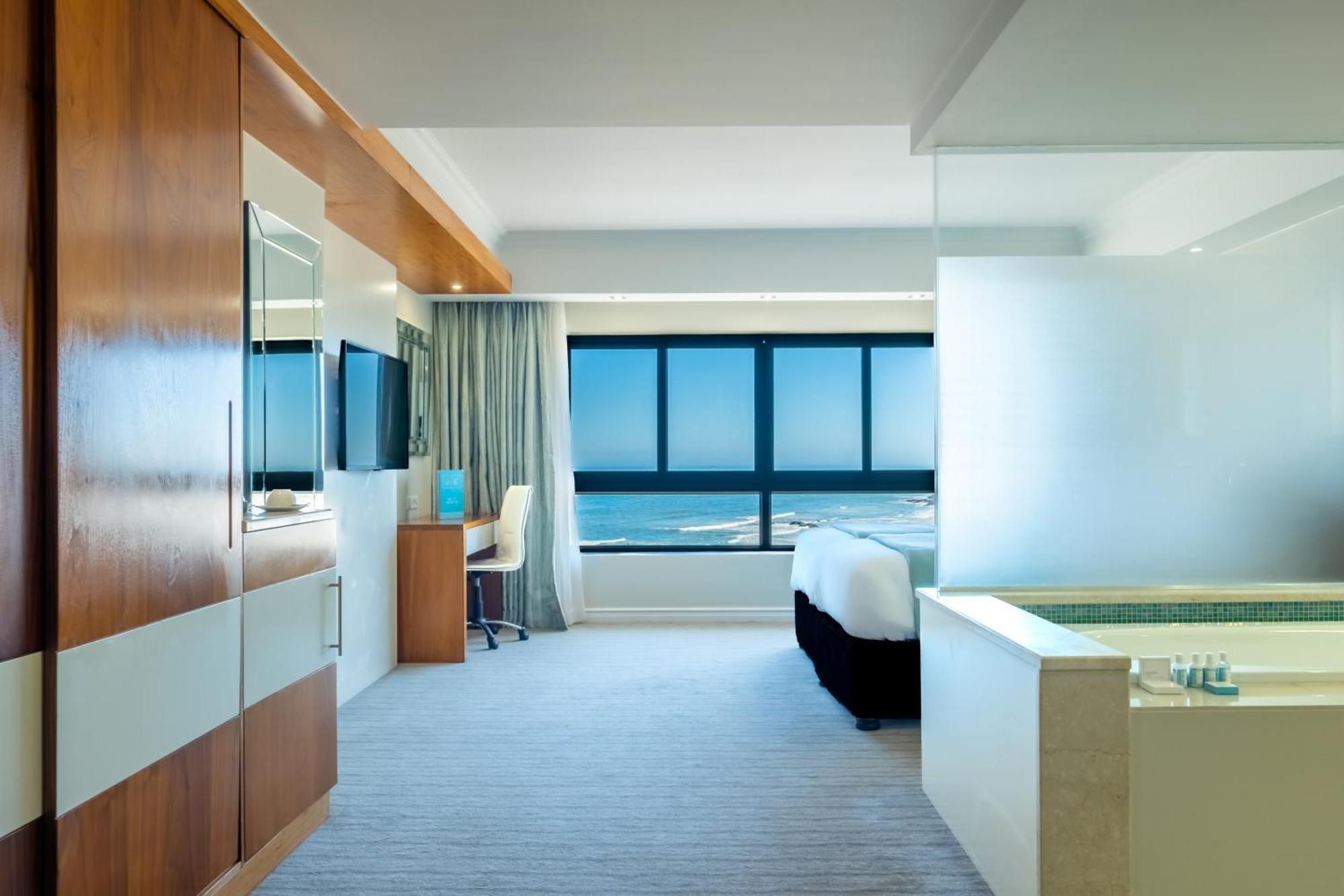 Blaauwberg Beach Hotel Блуберґстранд Екстер'єр фото