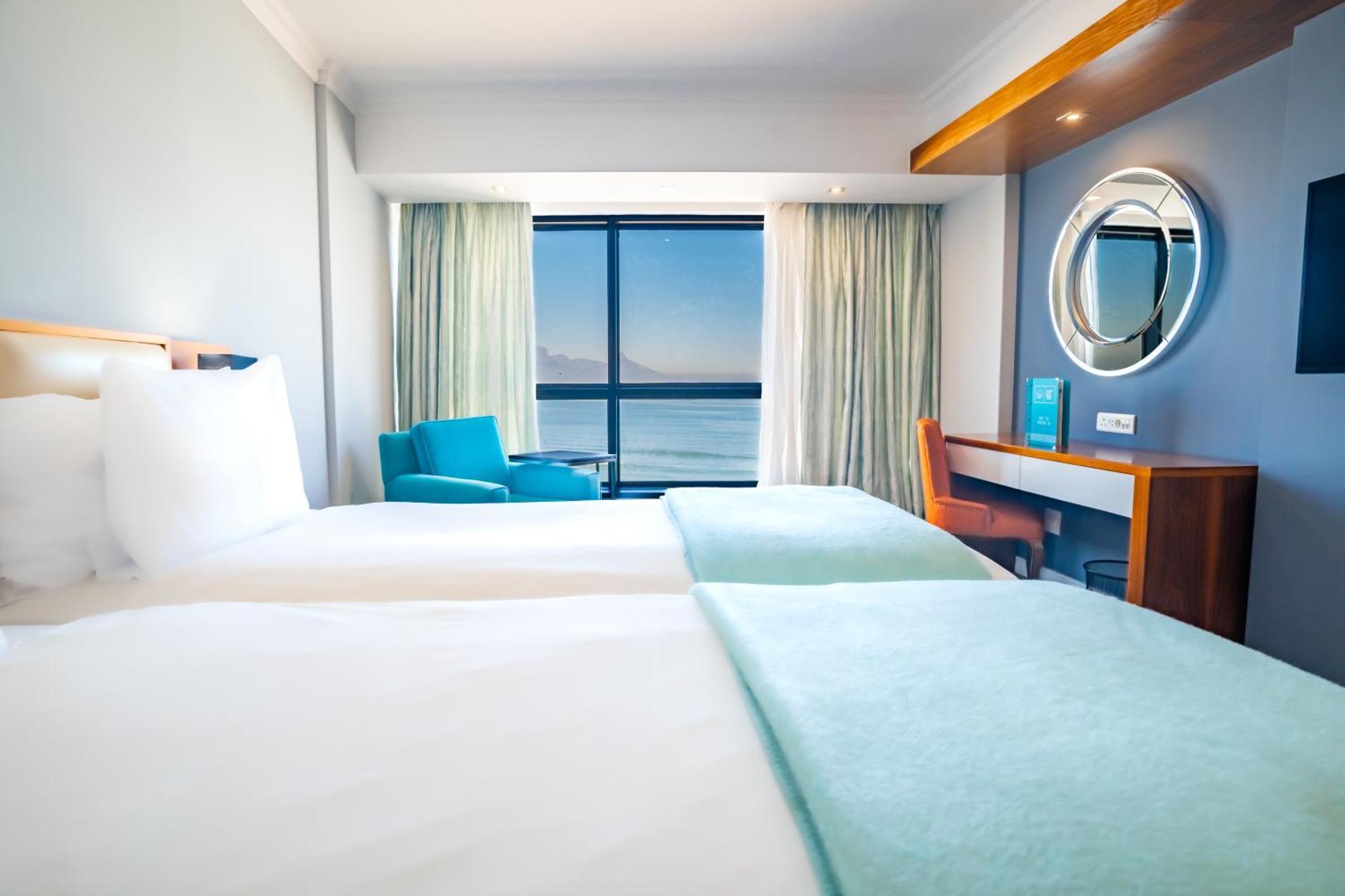Blaauwberg Beach Hotel Блуберґстранд Екстер'єр фото