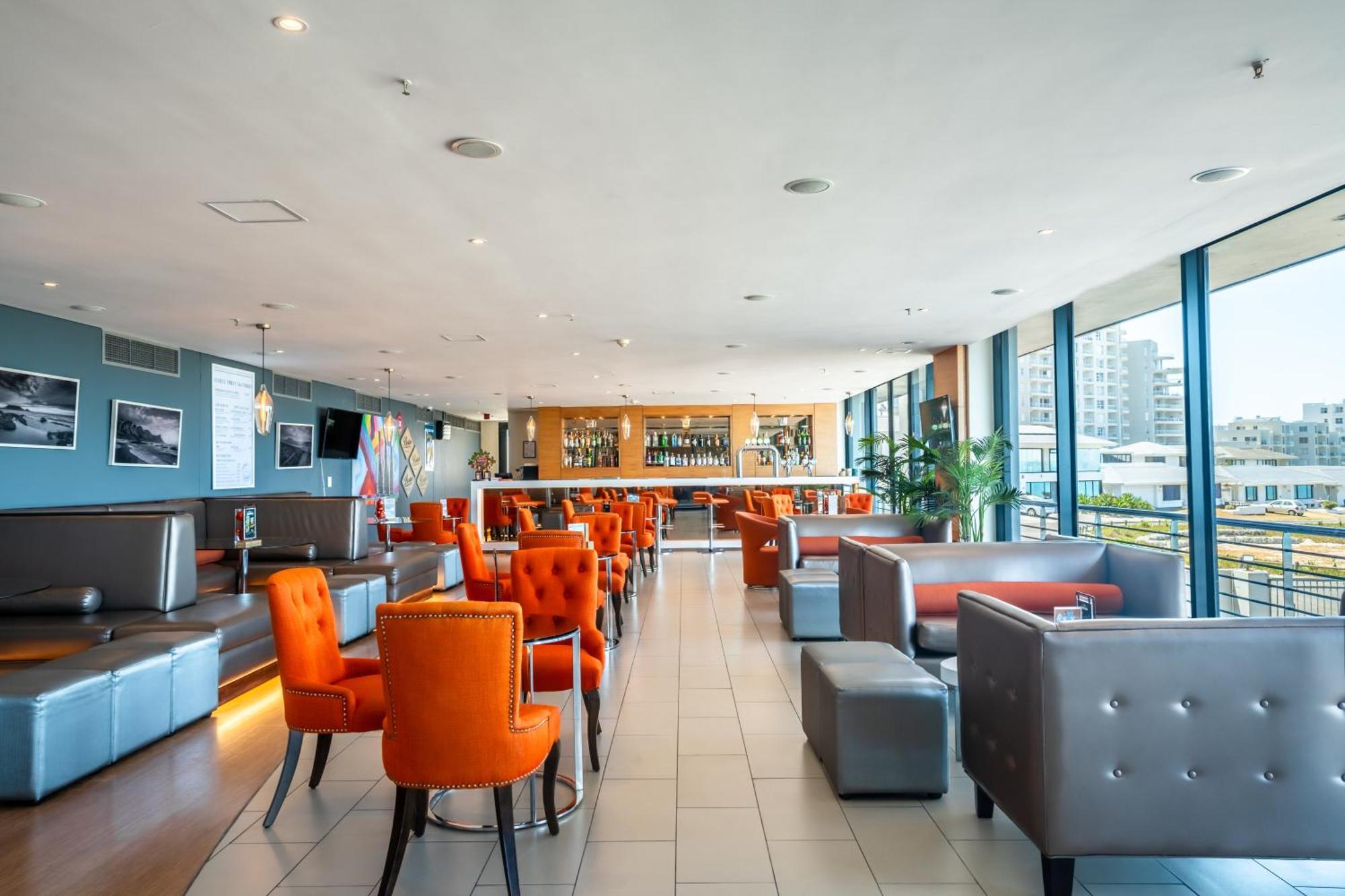 Blaauwberg Beach Hotel Блуберґстранд Екстер'єр фото